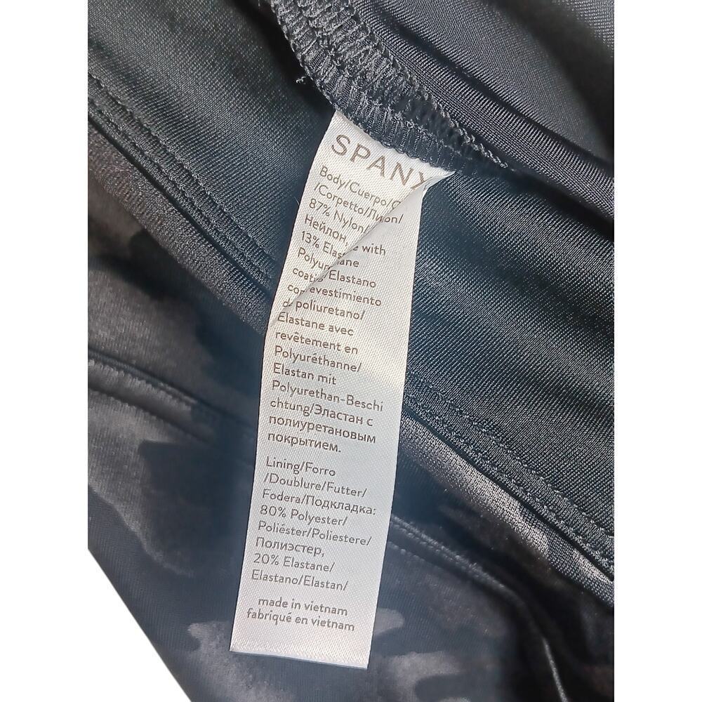 New with Tags SPANX Faux Leather Camo Leggings SZ 2X - Picture 16 of 16